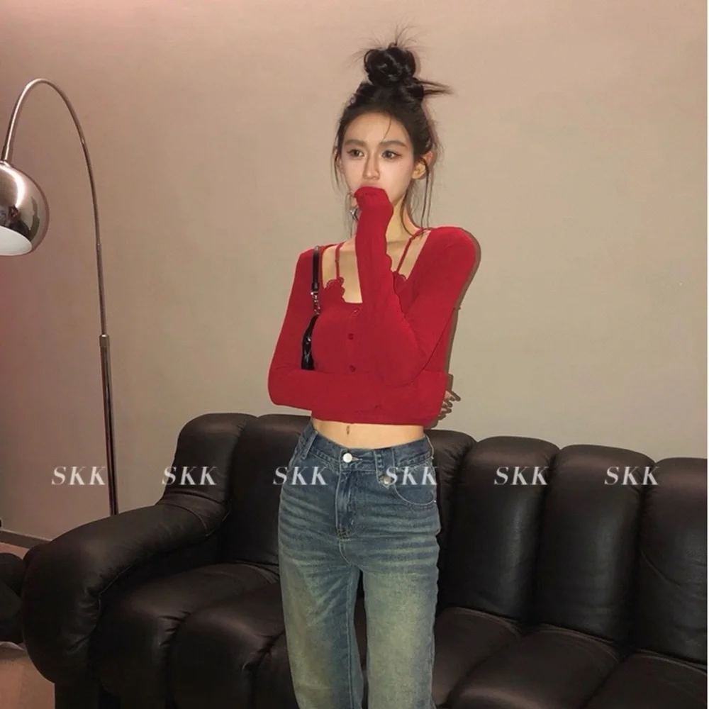 Red Cropped Button-Up Ribbed Cardigan Top - Picture 3 of 4